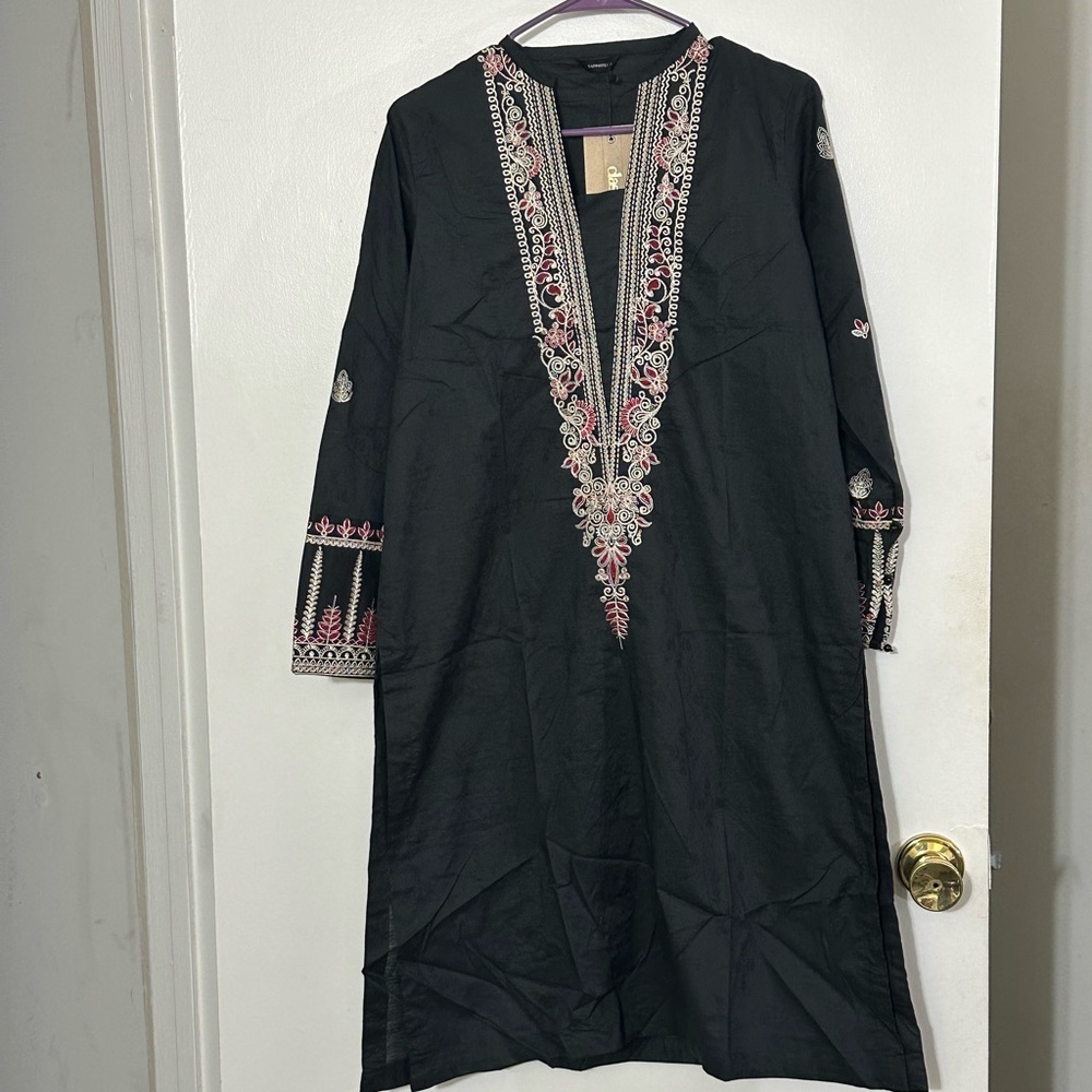 Pakistani Sapphire brand Embroidered Kurta